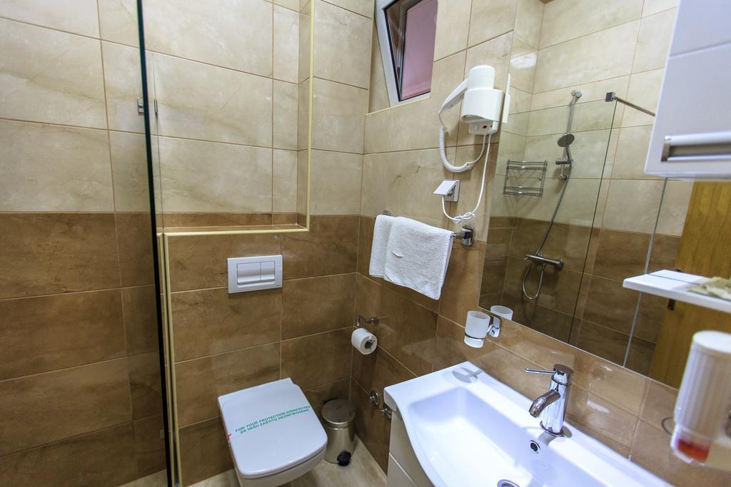Sirena Marta Hotel Sutomore Exterior photo